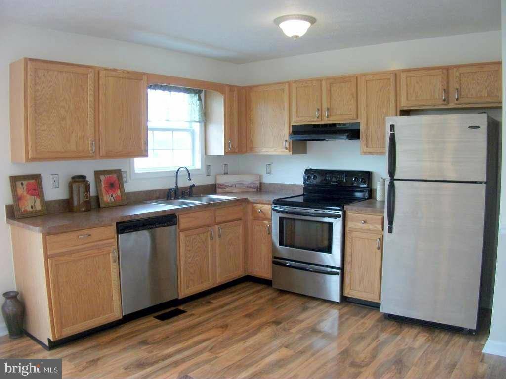 Martinsburg, WV 25403,72 BEETLE DR