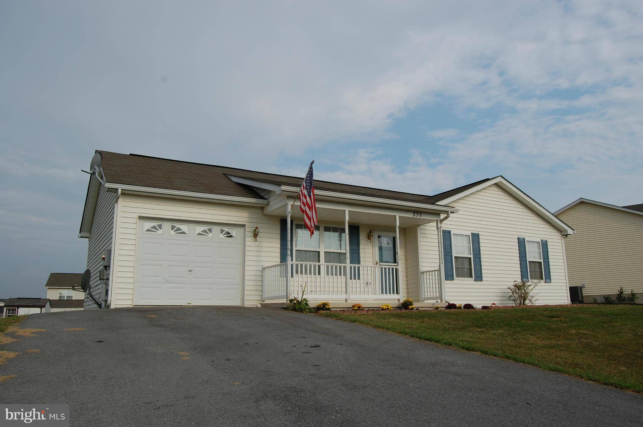 Inwood, WV 25428,235 FENIMORE DR