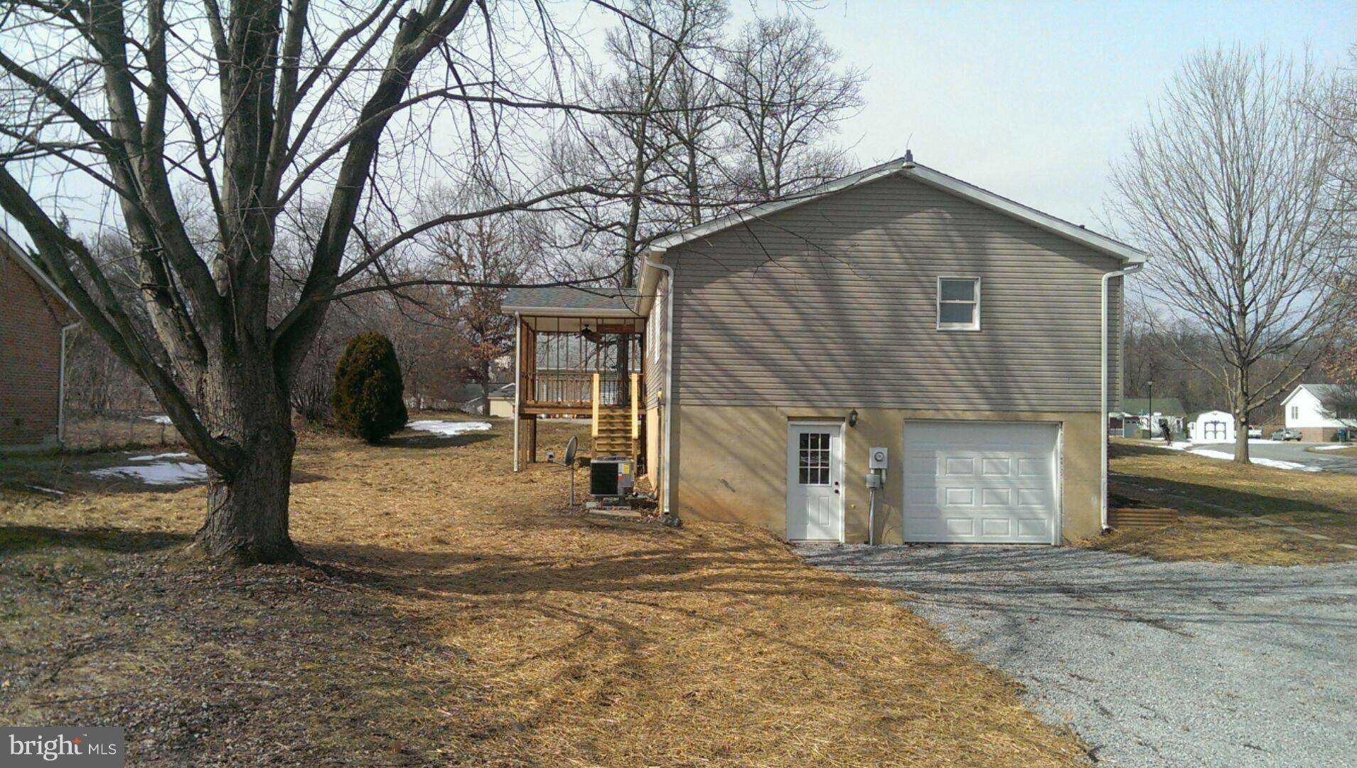 Inwood, WV 25428,44 SUMMERS ST