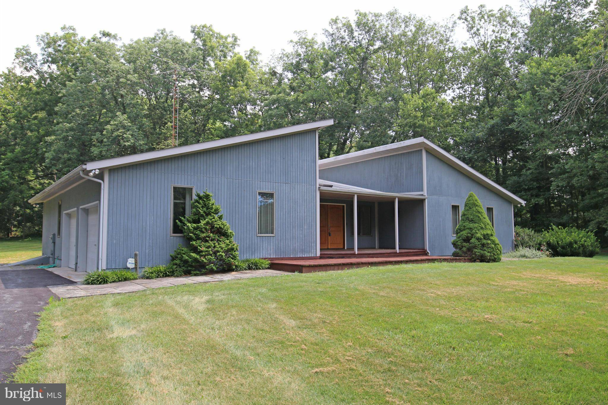 Falling Waters, WV 25419,22 PETRIE CT