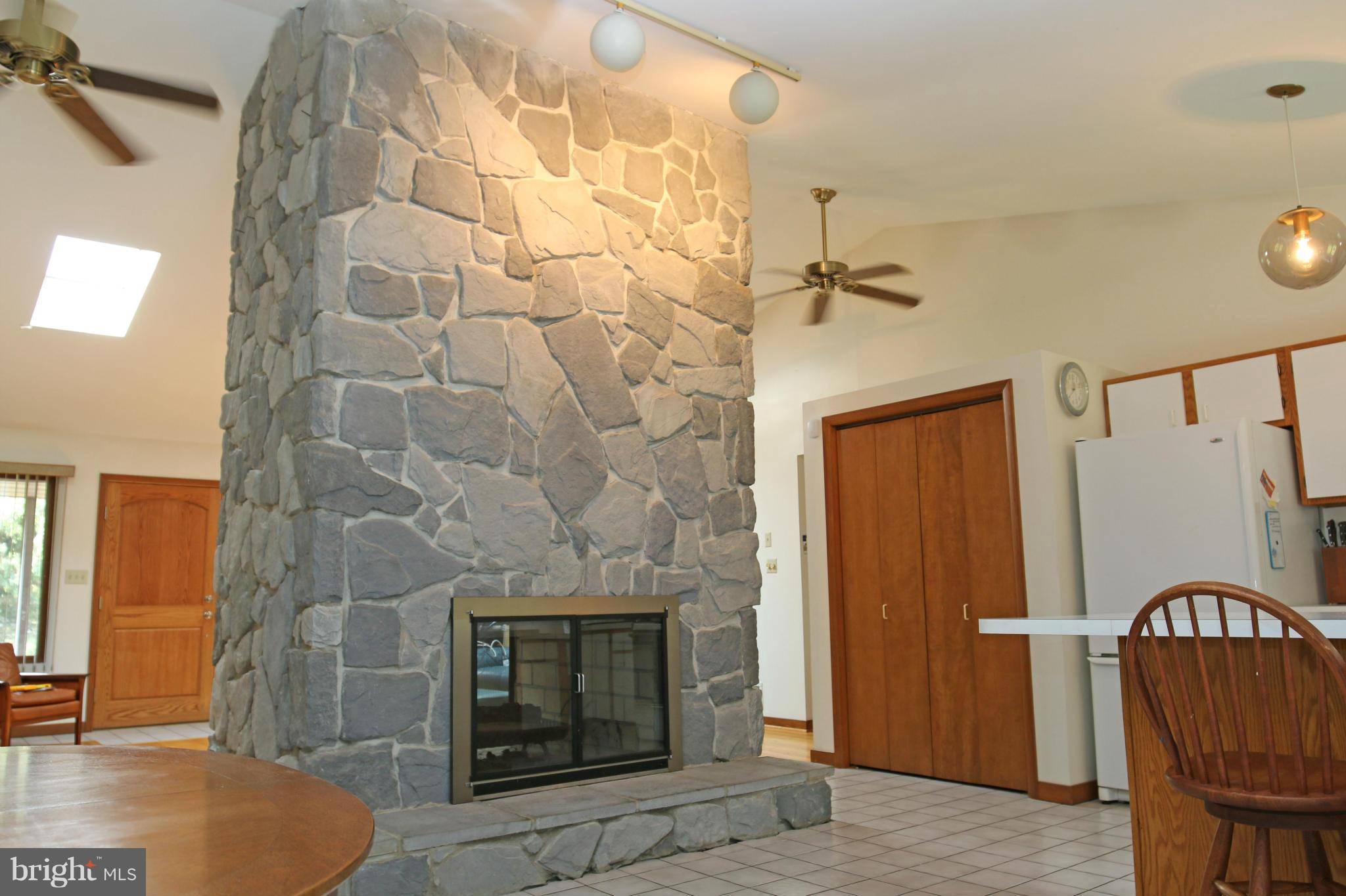 Falling Waters, WV 25419,22 PETRIE CT