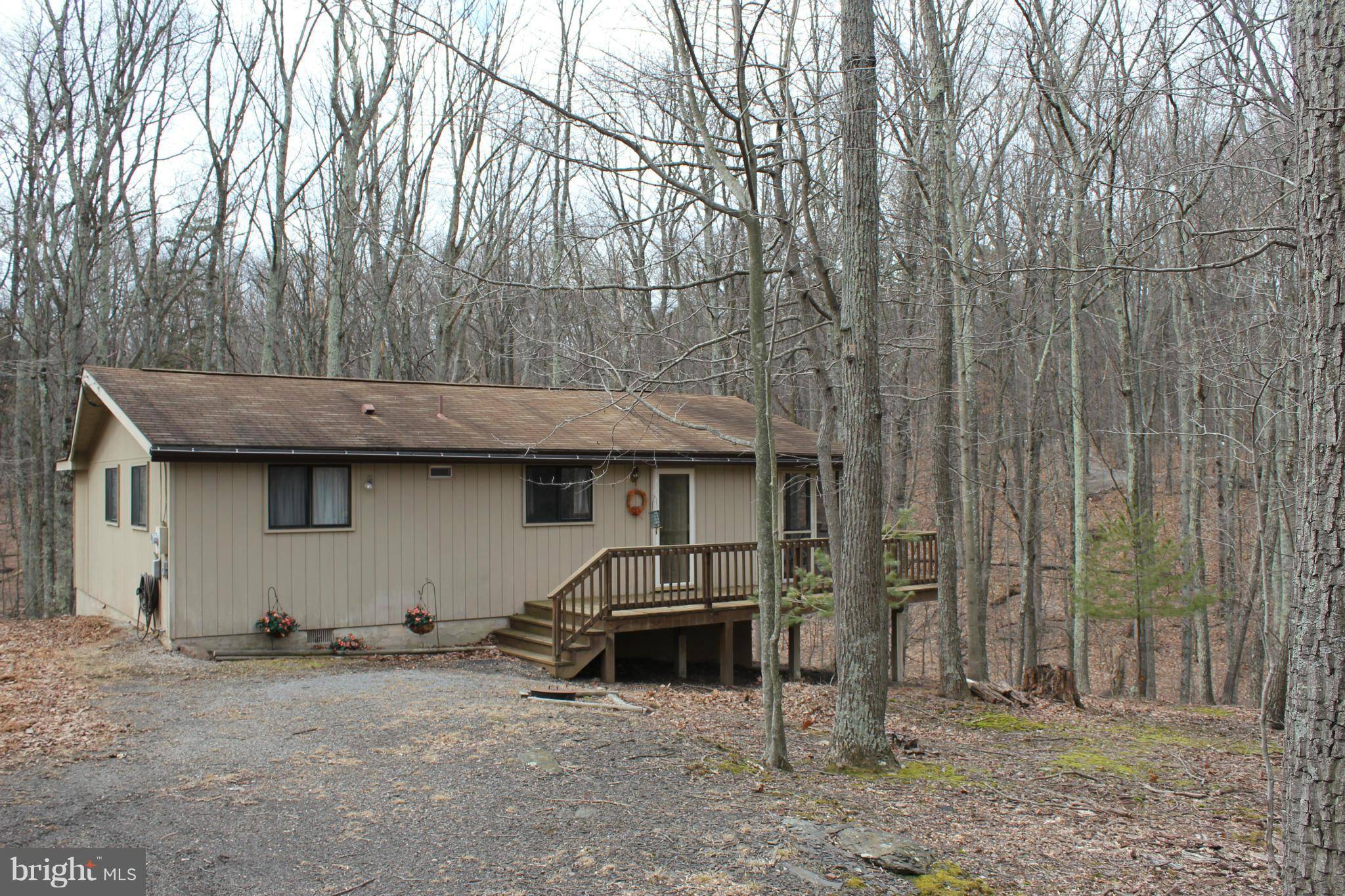 Hedgesville, WV 25427,119 CANADA GOOSE LN