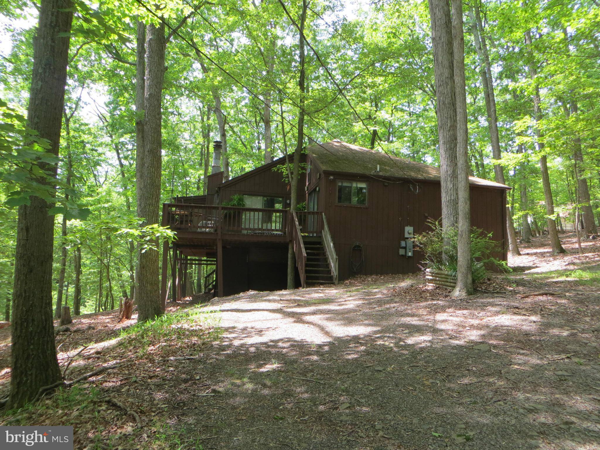 Hedgesville, WV 25427,232 ONONDAGA TRAIL