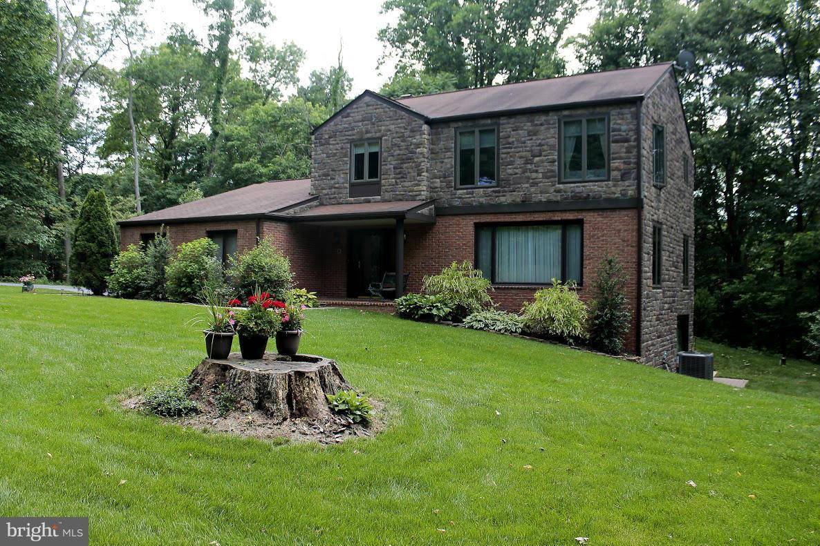 Falling Waters, WV 25419,72 RIO LN