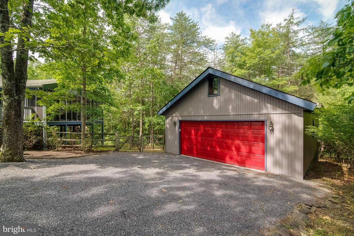 Hedgesville, WV 25427,58 WIGWAM COURT