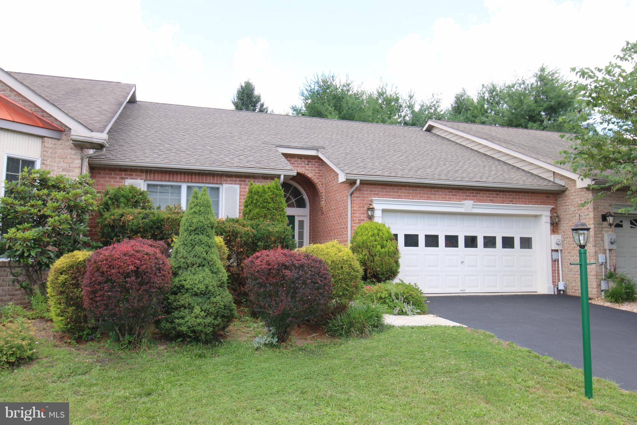 Falling Waters, WV 25419,57 RADCLIFF LN