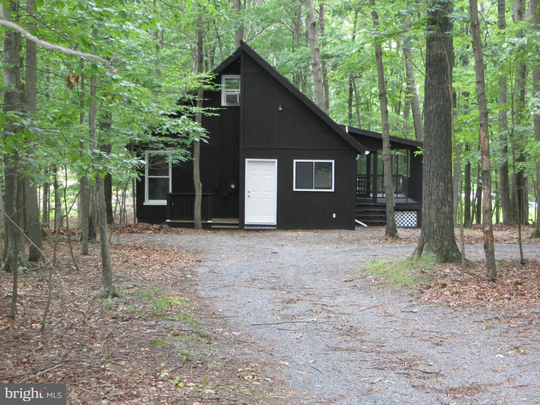 Hedgesville, WV 25427,35 RUFFED GROUSE LANE