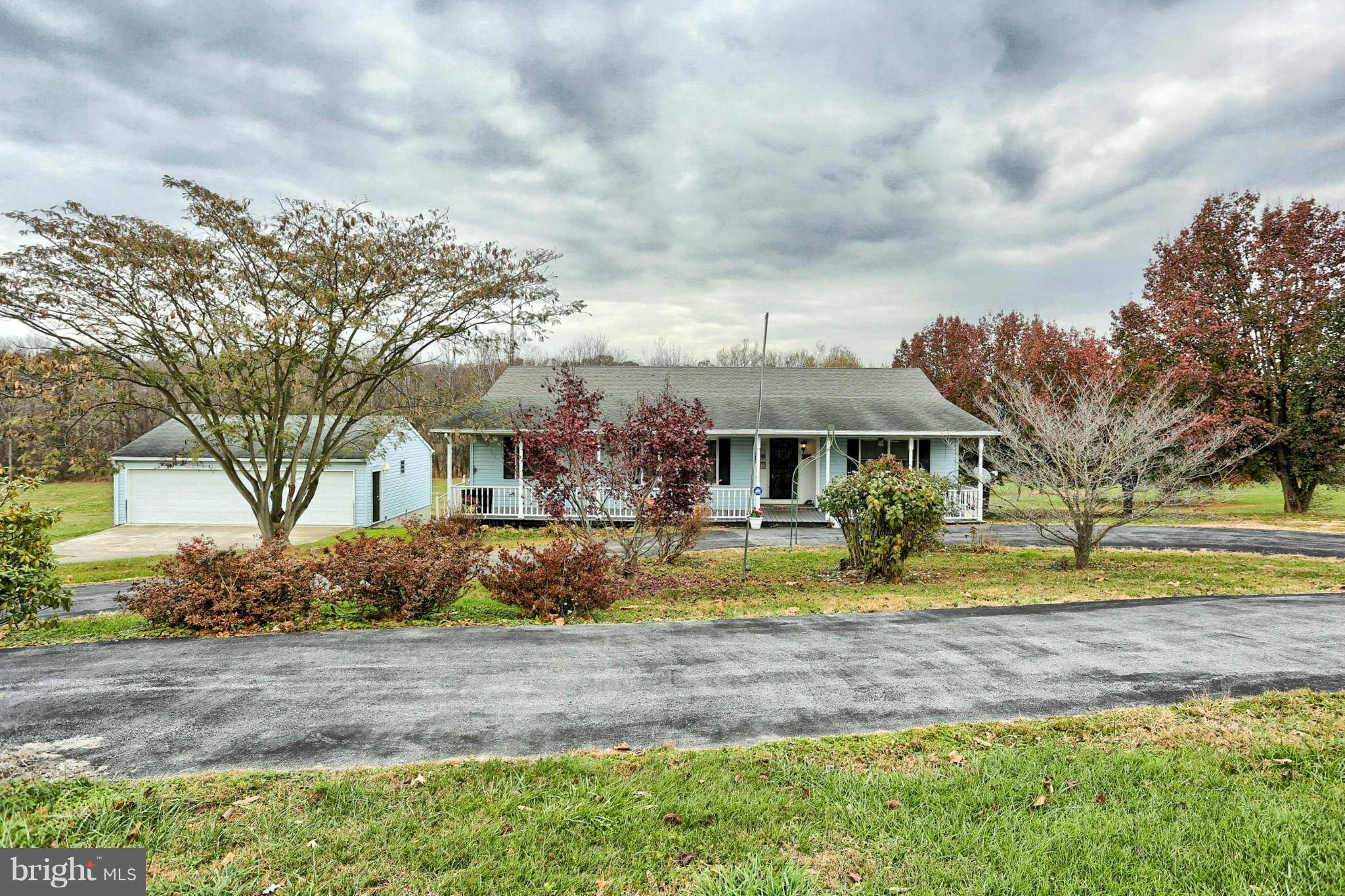 Falling Waters, WV 25419,1438 MACINTOSH DR