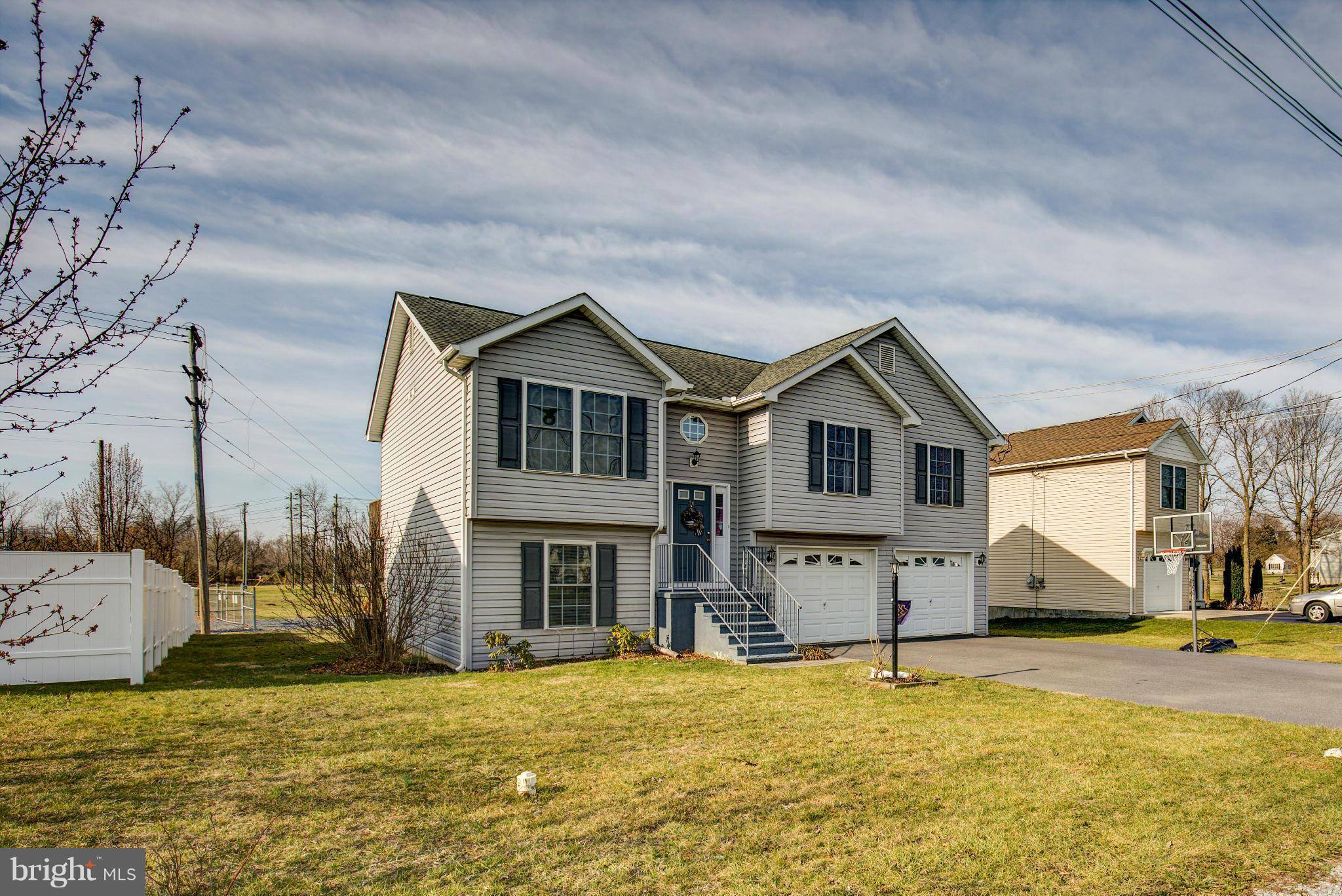 Inwood, WV 25428,24 POINTER WAY