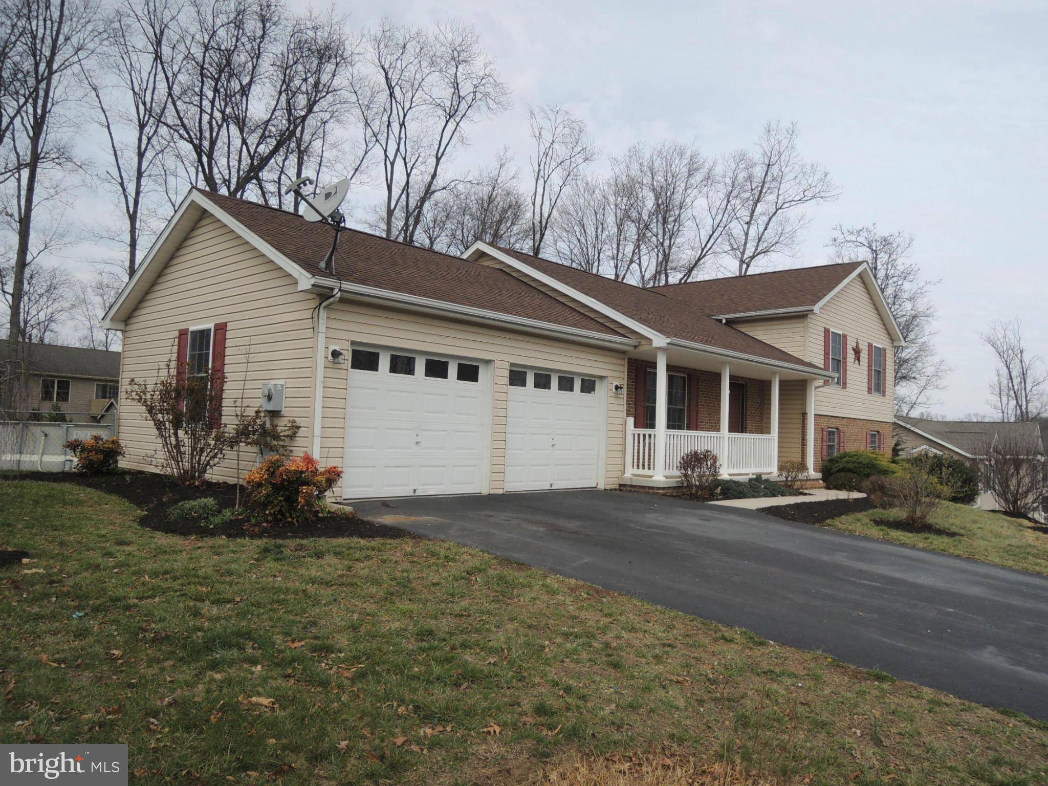 Inwood, WV 25428,39 RAFT CT