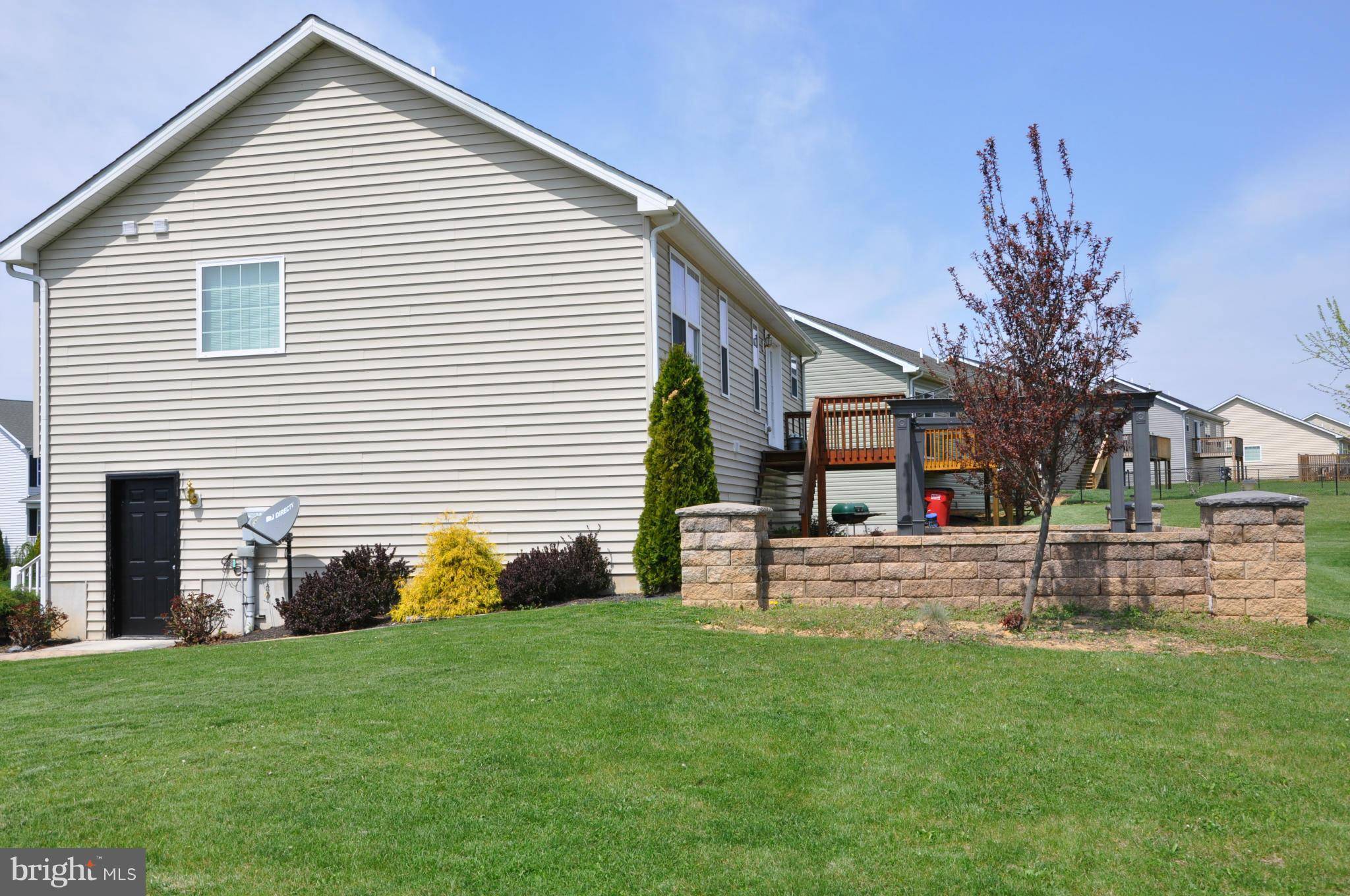 Martinsburg, WV 25403,96 SEASCAPE CT