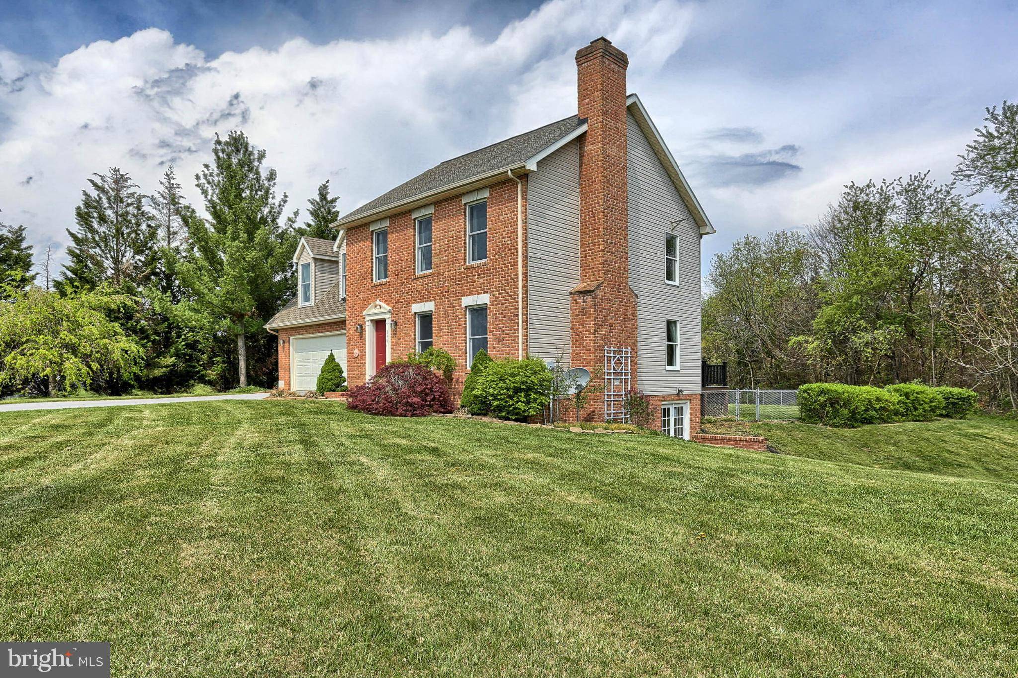 Falling Waters, WV 25419,246 APPALOOSA DR