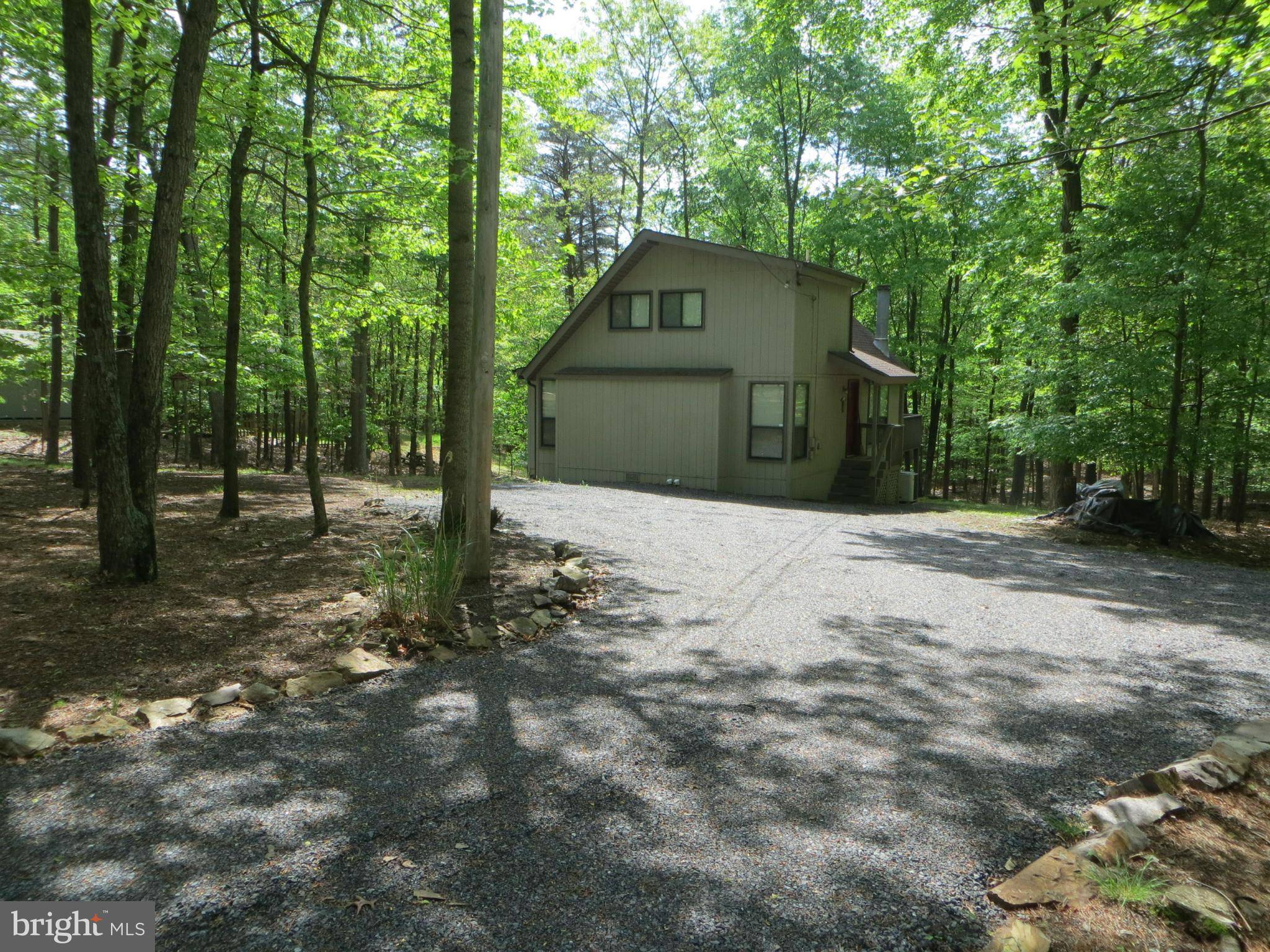 Hedgesville, WV 25427,40 AUTUMN LANE