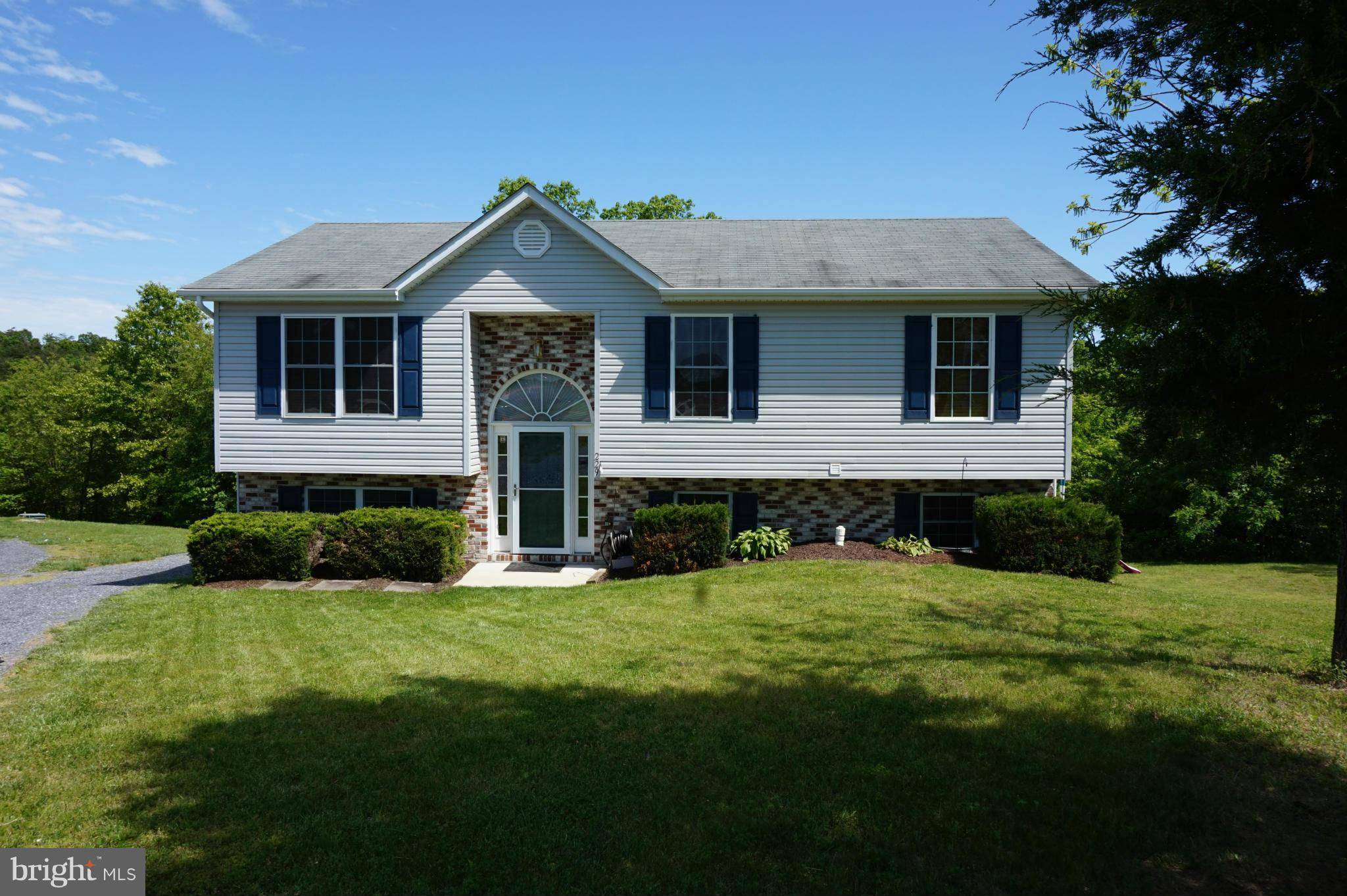 Bunker Hill, WV 25413,229 CORIANDER WAY