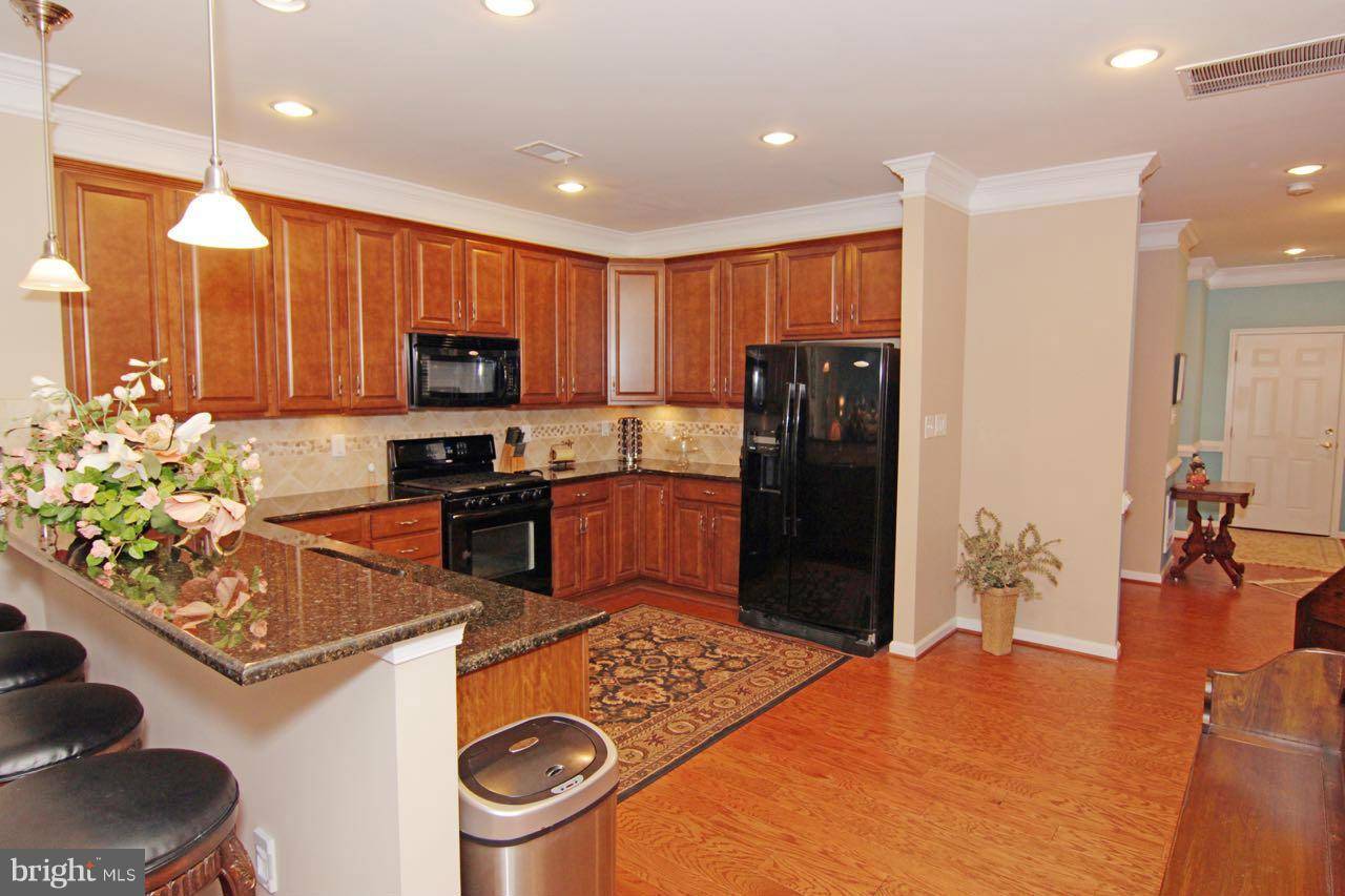 Ashburn, VA 20147,44342 OAKMONT MANOR SQ