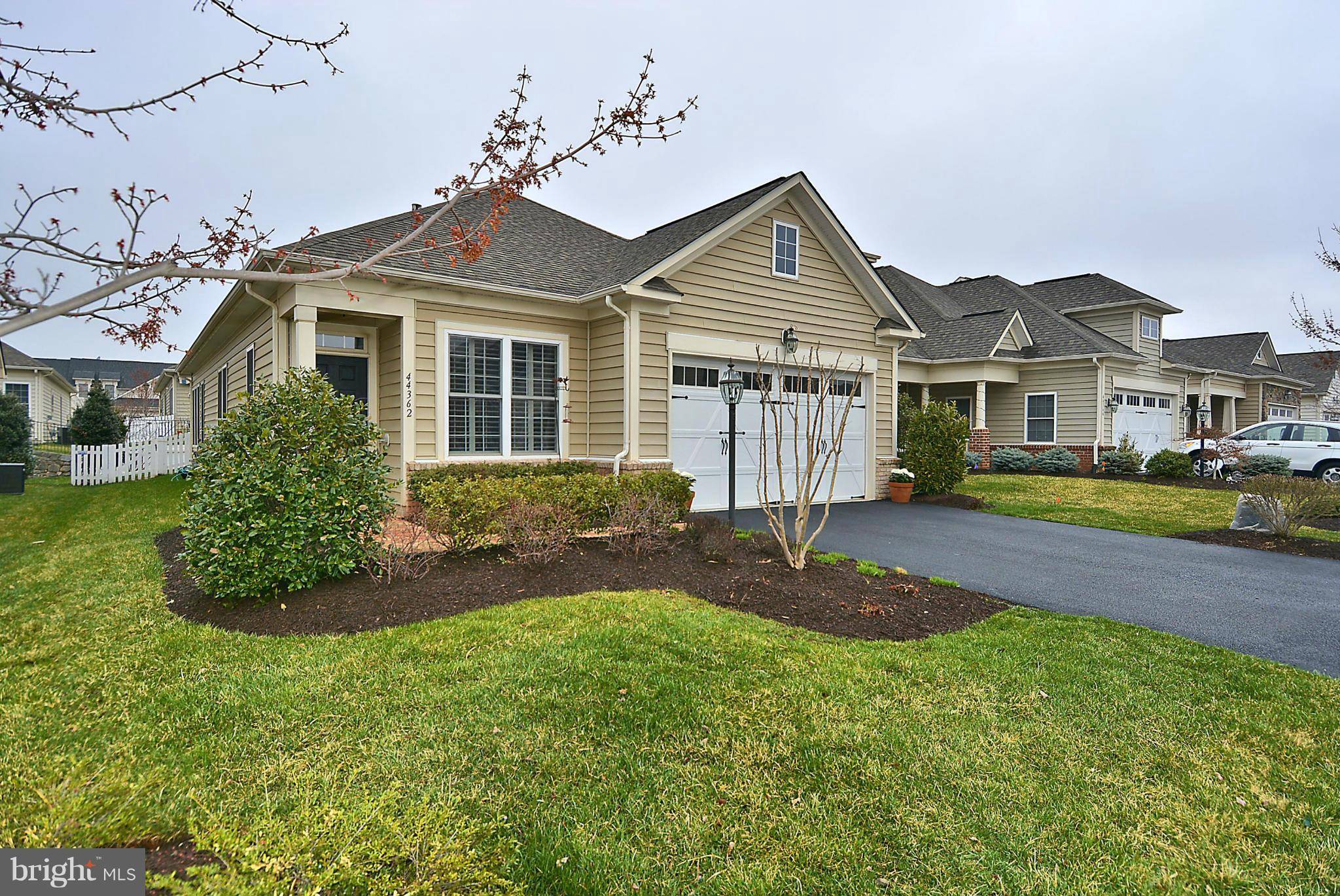 Ashburn, VA 20147,44362 CEDAR HEIGHTS DR