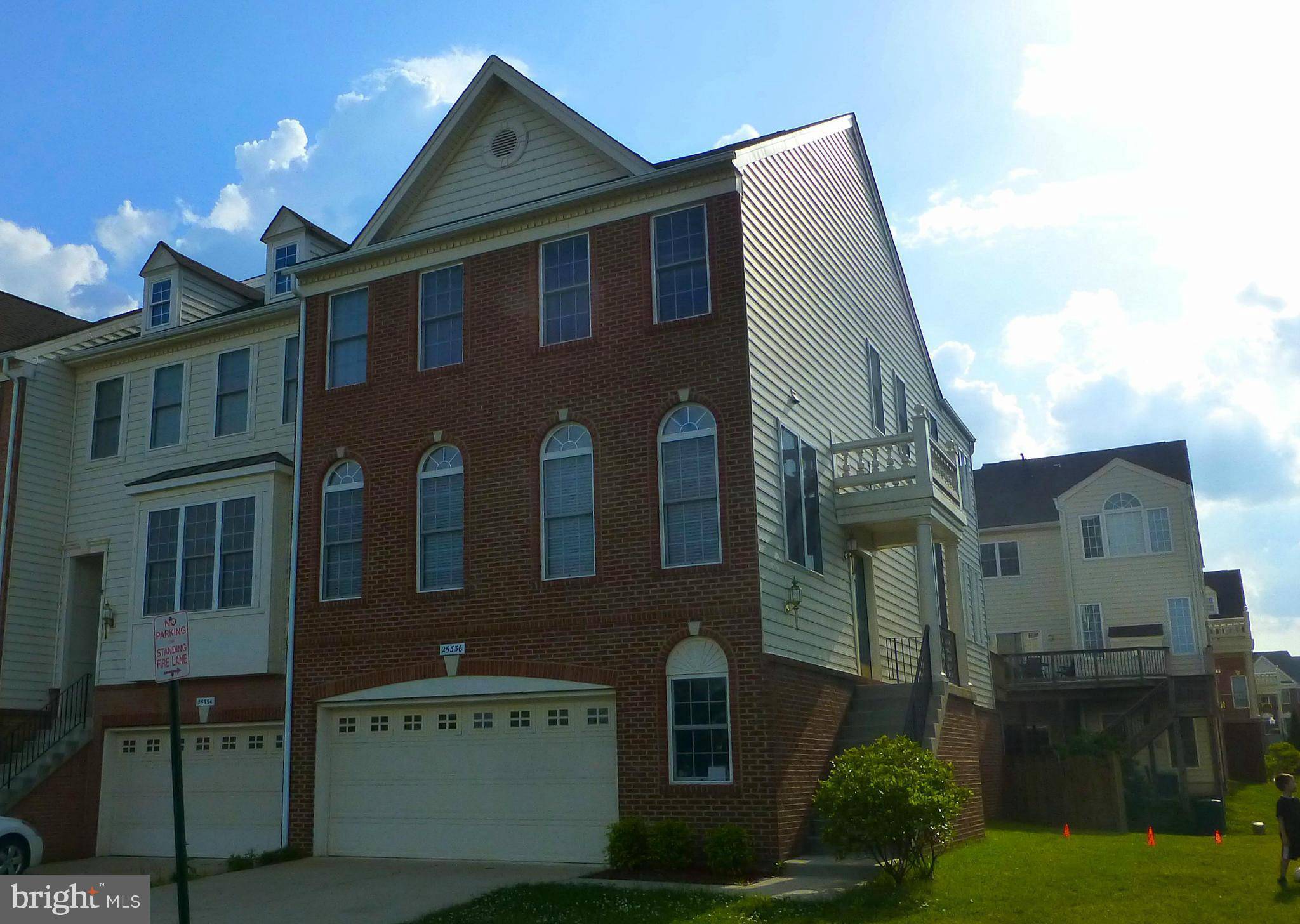 Chantilly, VA 20152,25336 WHIPPOORWILL TER