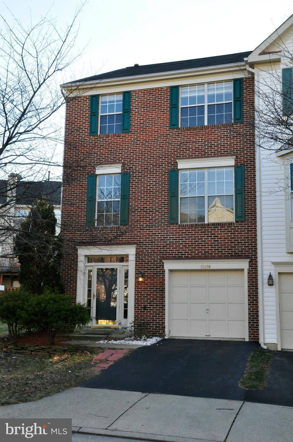 Ashburn, VA 20147,21839 KINGS CROSSING TER