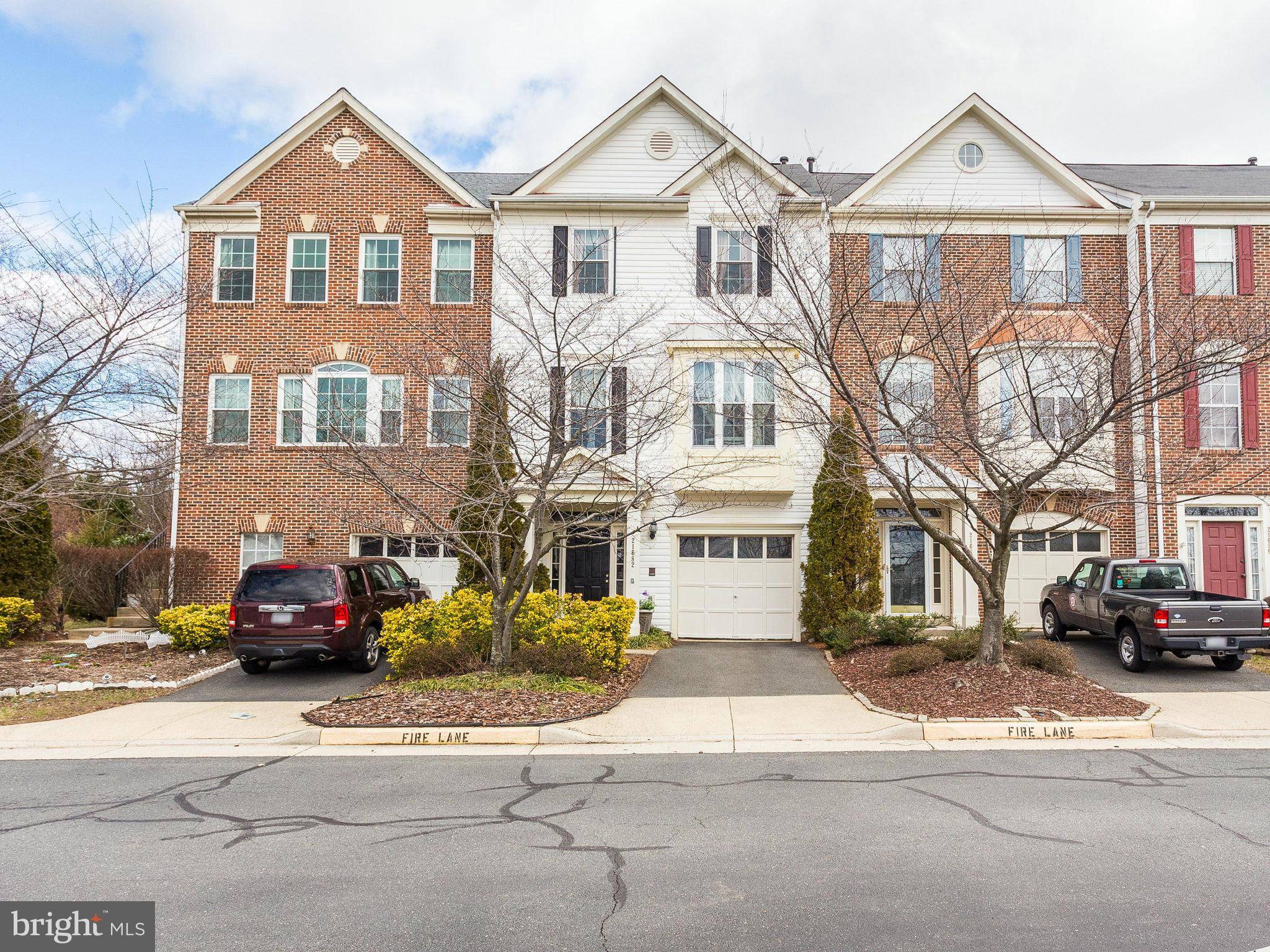 Ashburn, VA 20147,21682 KINGS CROSSING TER