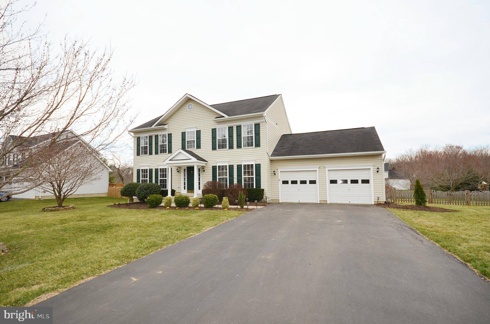 Round Hill, VA 20141,35511 SASSAFRAS DR