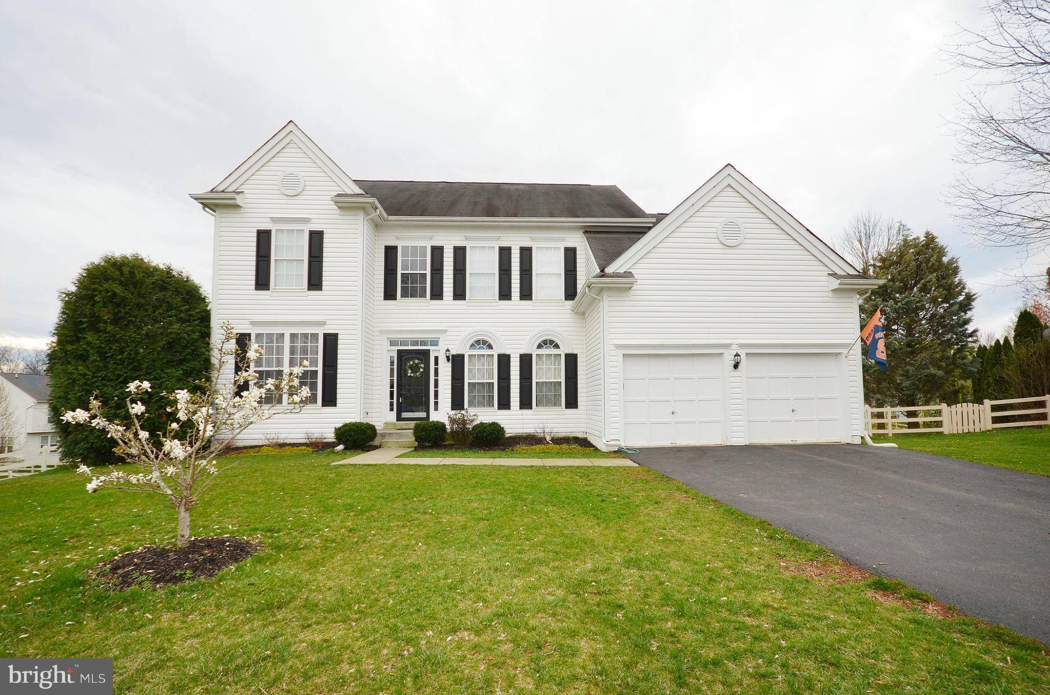 Round Hill, VA 20141,17230 HOLLYMILL CT