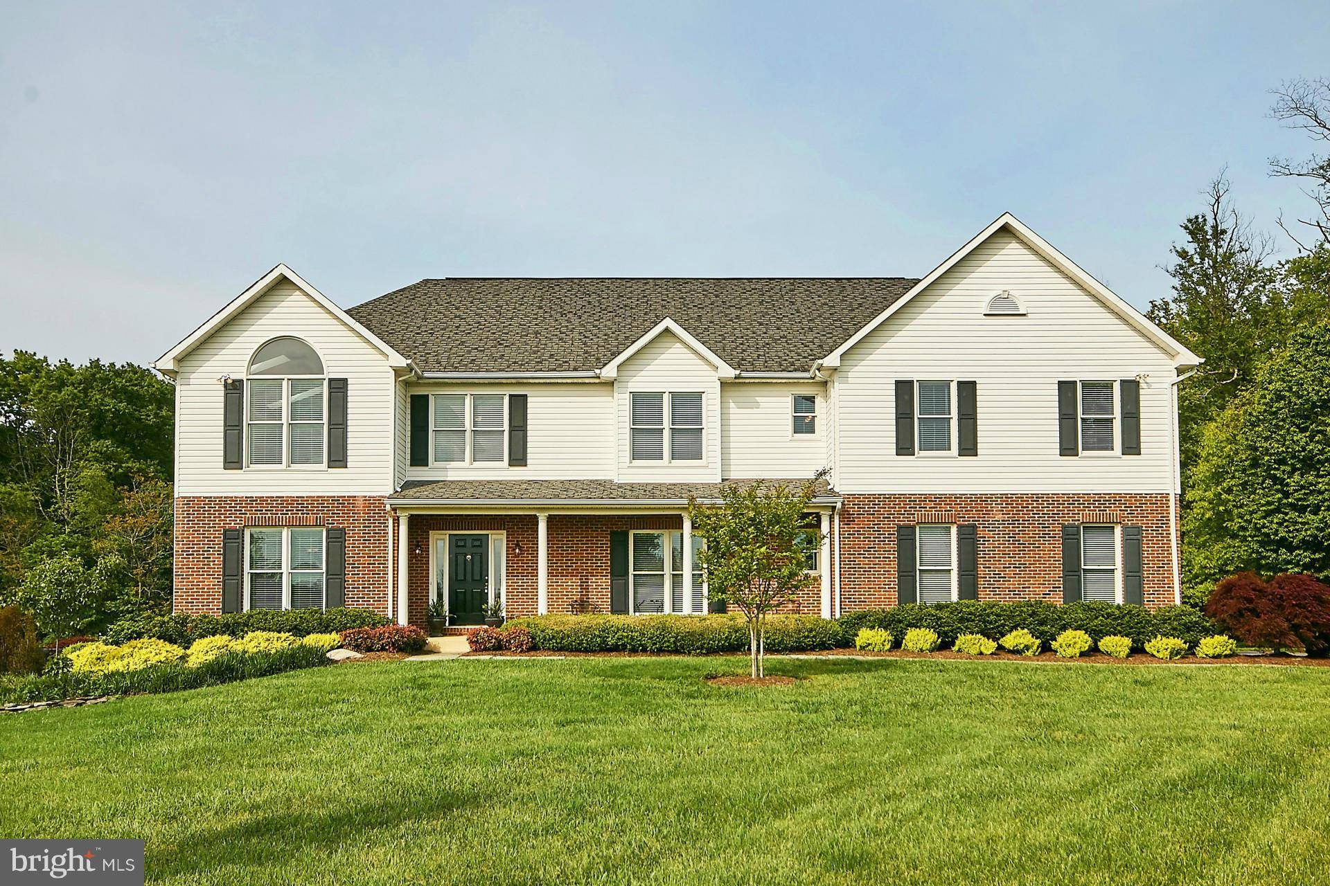 Round Hill, VA 20141,16784 PALOMA CIR