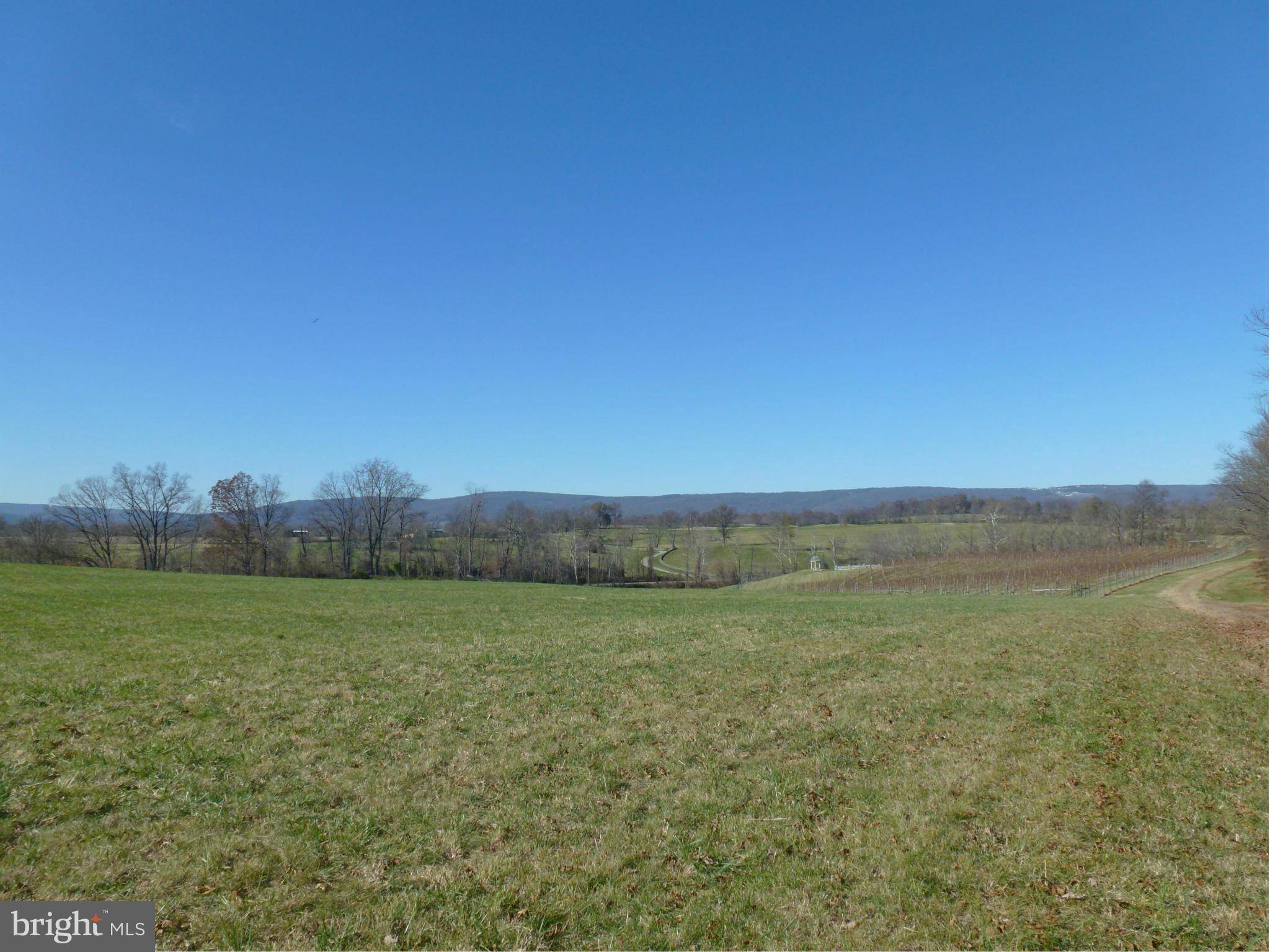 Upperville, VA 20184,22340 WILLISVILLE RD