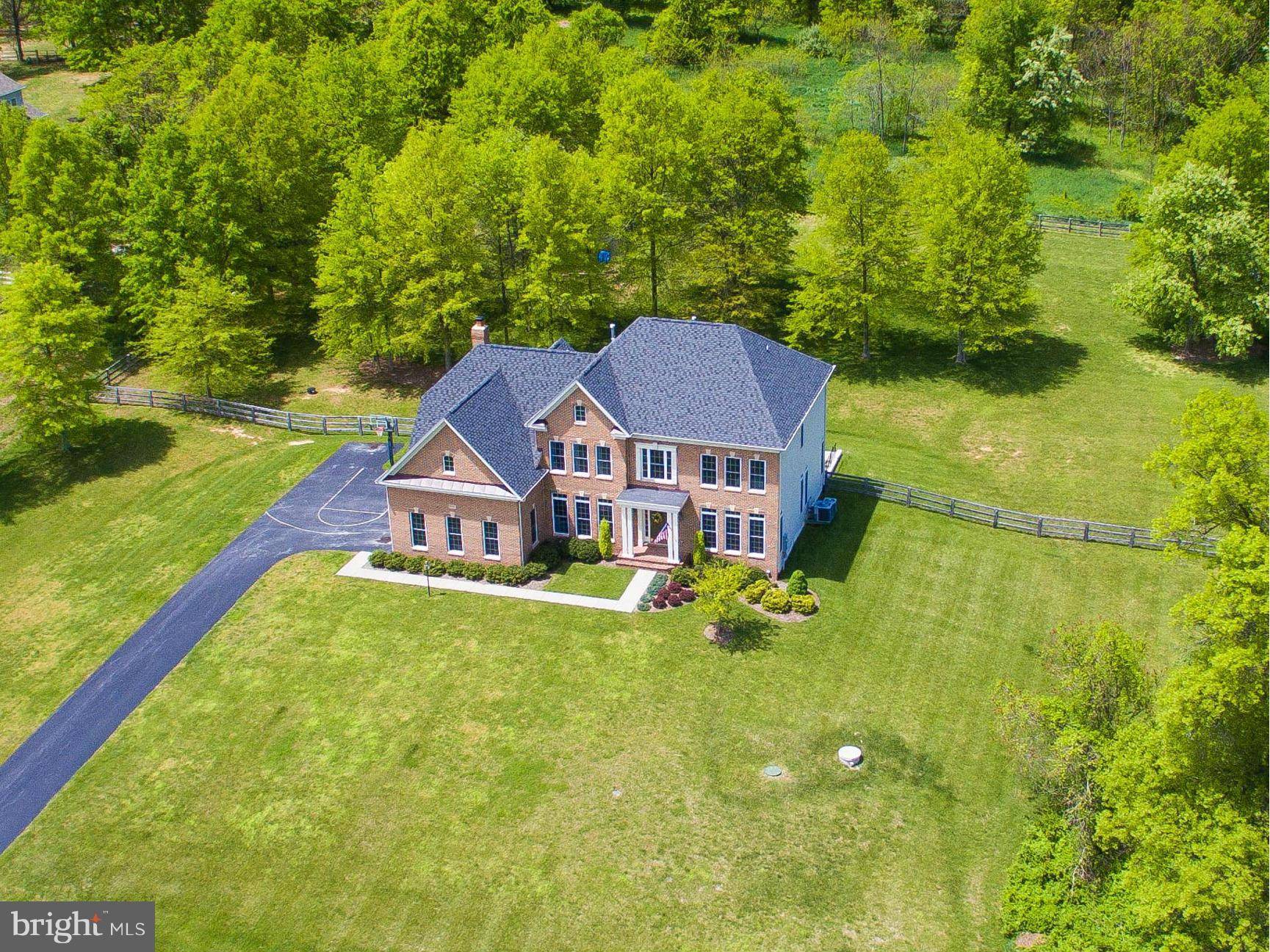 Round Hill, VA 20141,17273 FONTAINE CT