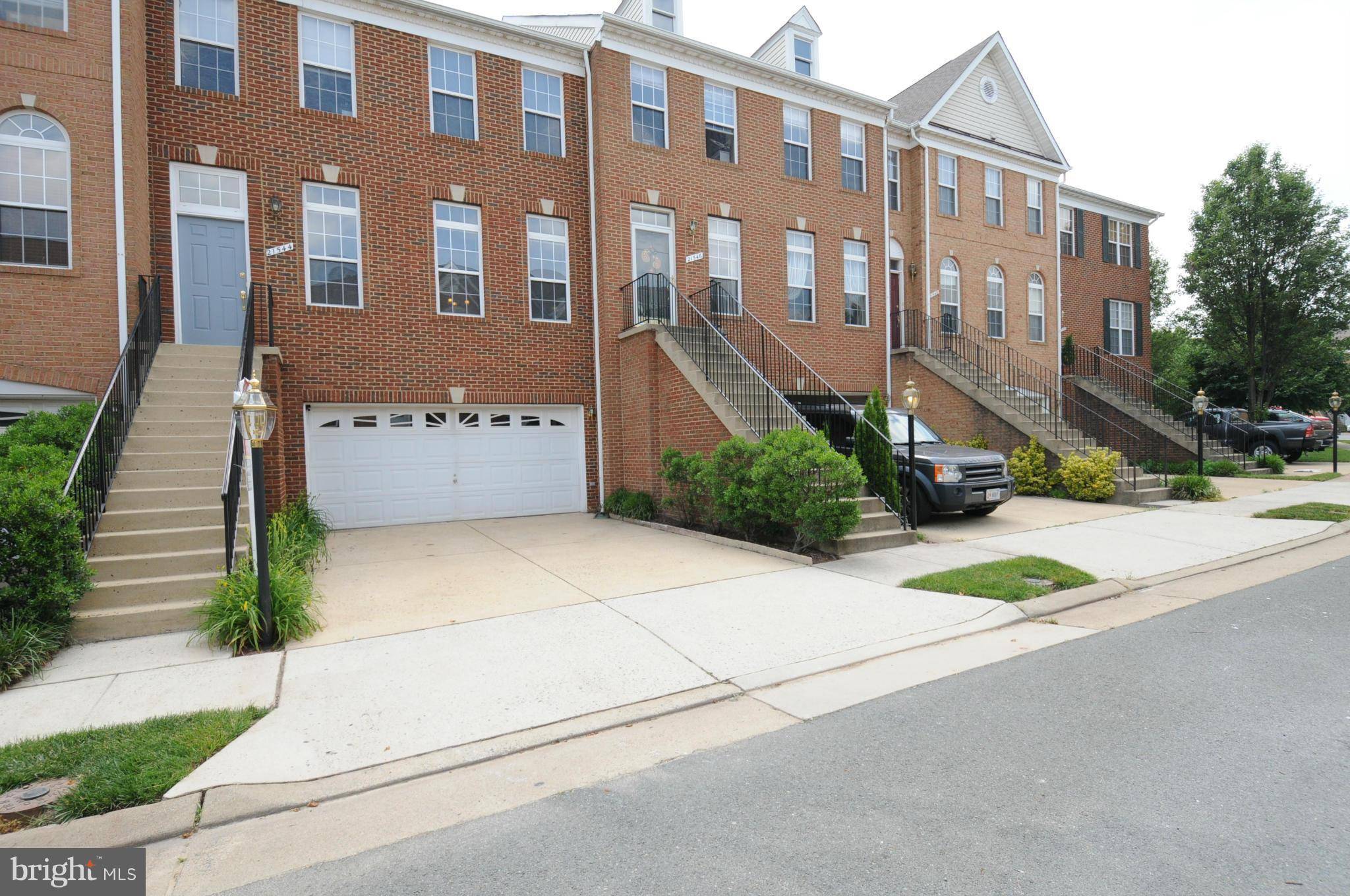 Ashburn, VA 20147,21544 TROWBRIDGE SQ