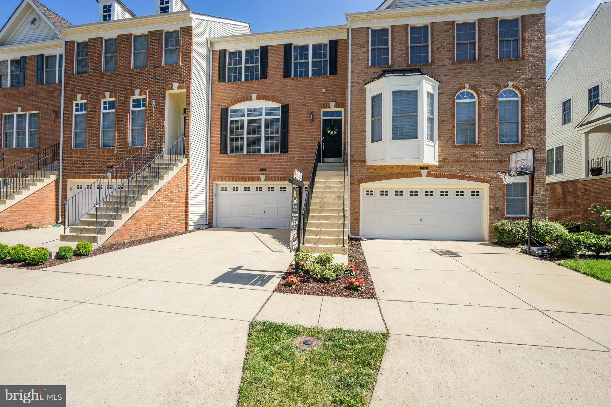 Chantilly, VA 20152,25808 KIRKWOOD SQ