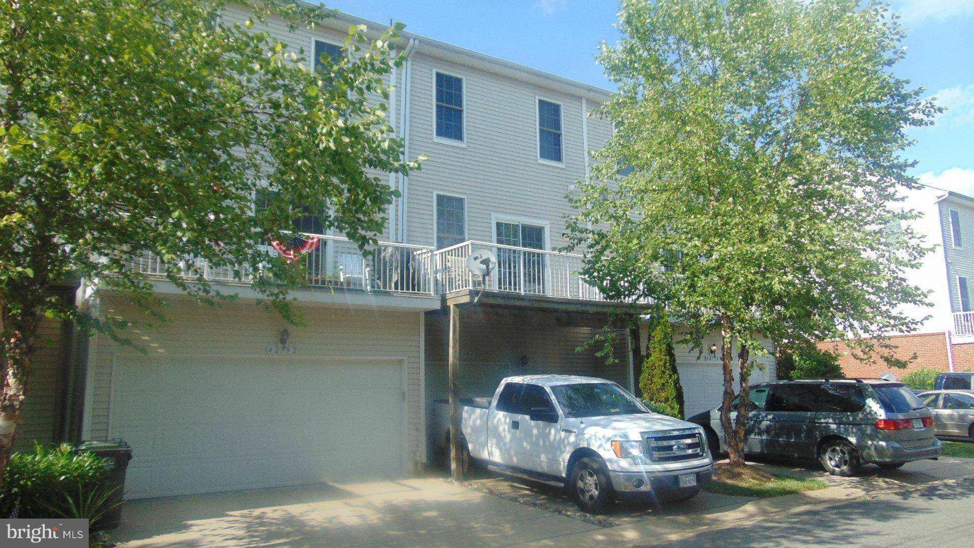 Chantilly, VA 20152,42794 LONGWORTH TER