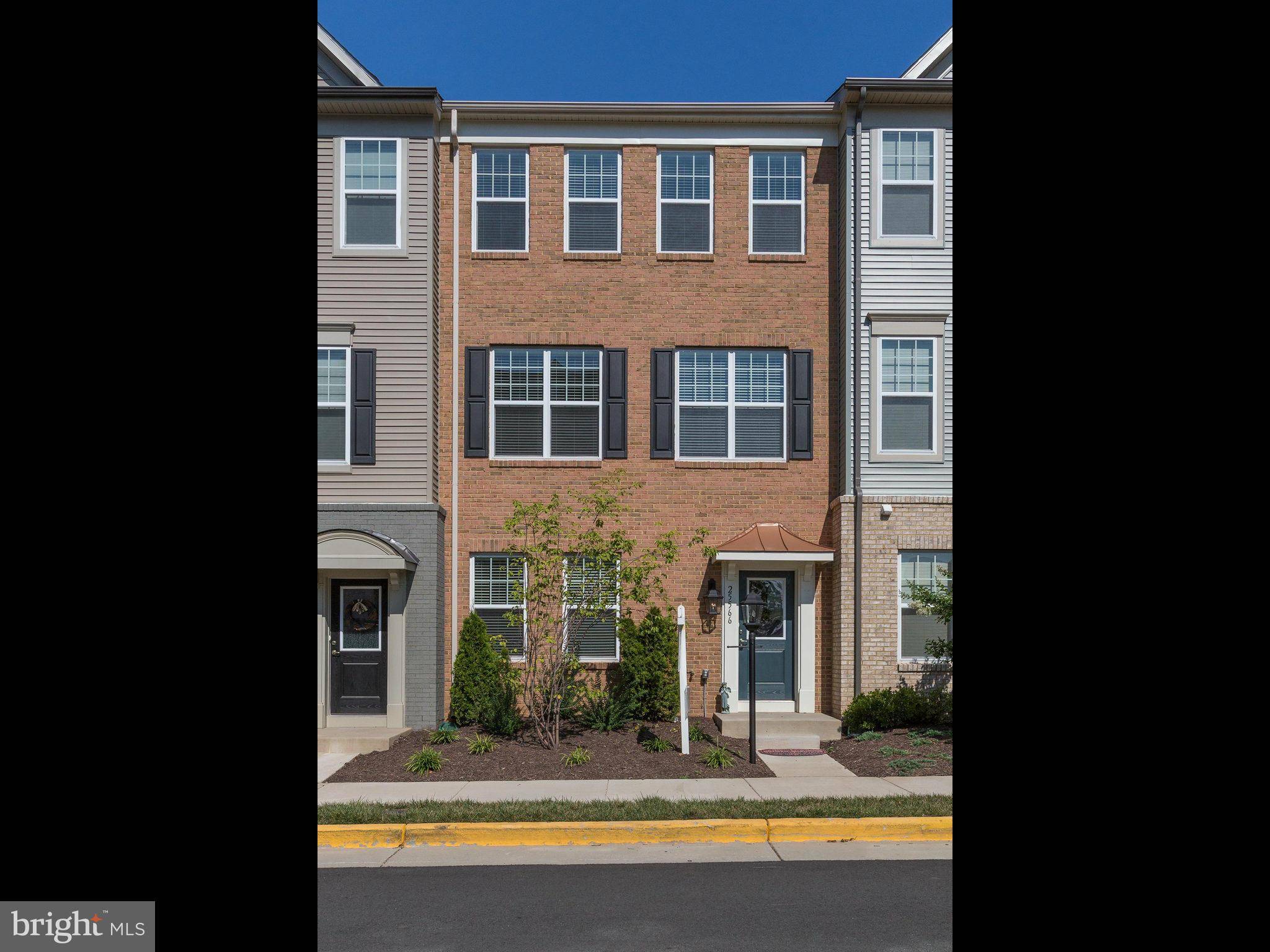 Chantilly, VA 20152,25566 FELTRE TER