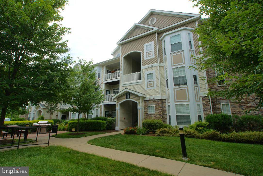 Leesburg, VA 20175,505 SUNSET VIEW TER SE #303