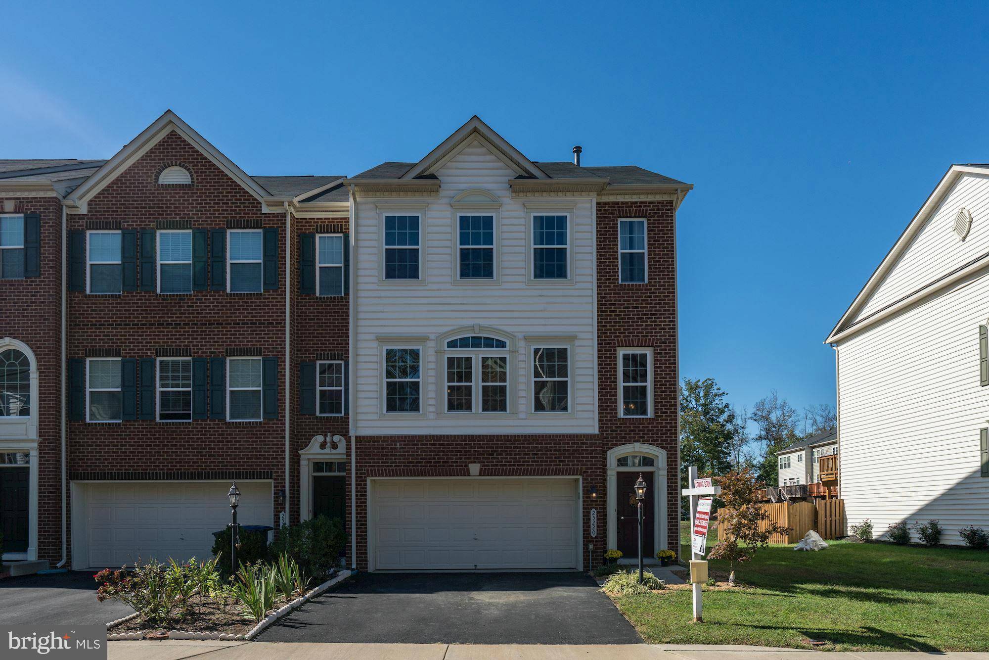 Chantilly, VA 20152,25220 BEACH PL