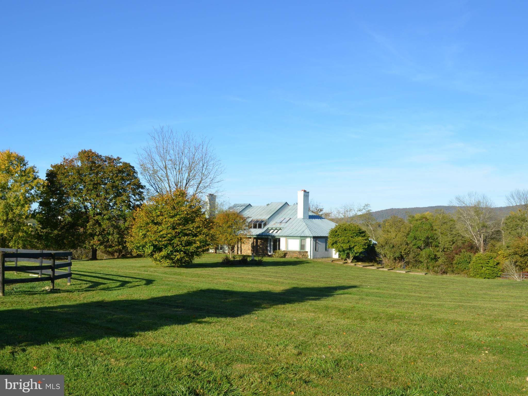 Upperville, VA 20184,32921 SUNKEN LN