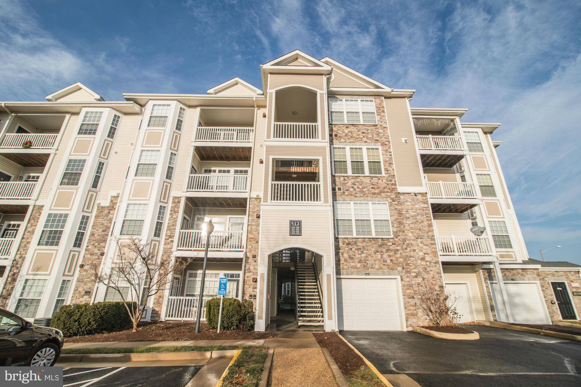 Leesburg, VA 20175,512 SUNSET VIEW TER SE #207