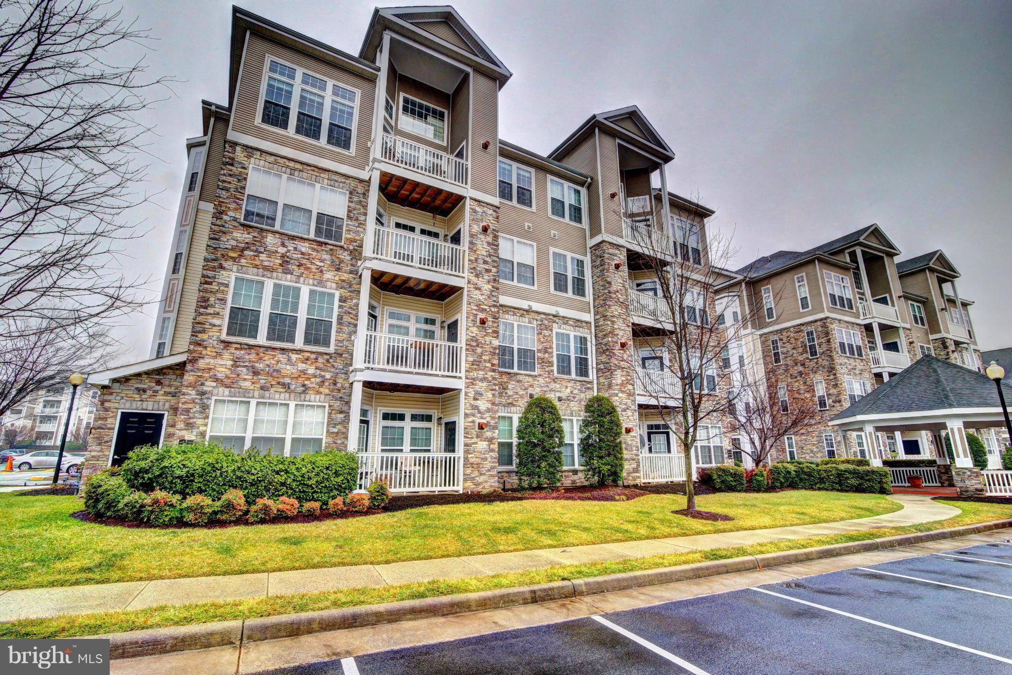 Leesburg, VA 20175,506 SUNSET VIEW TER SE #301