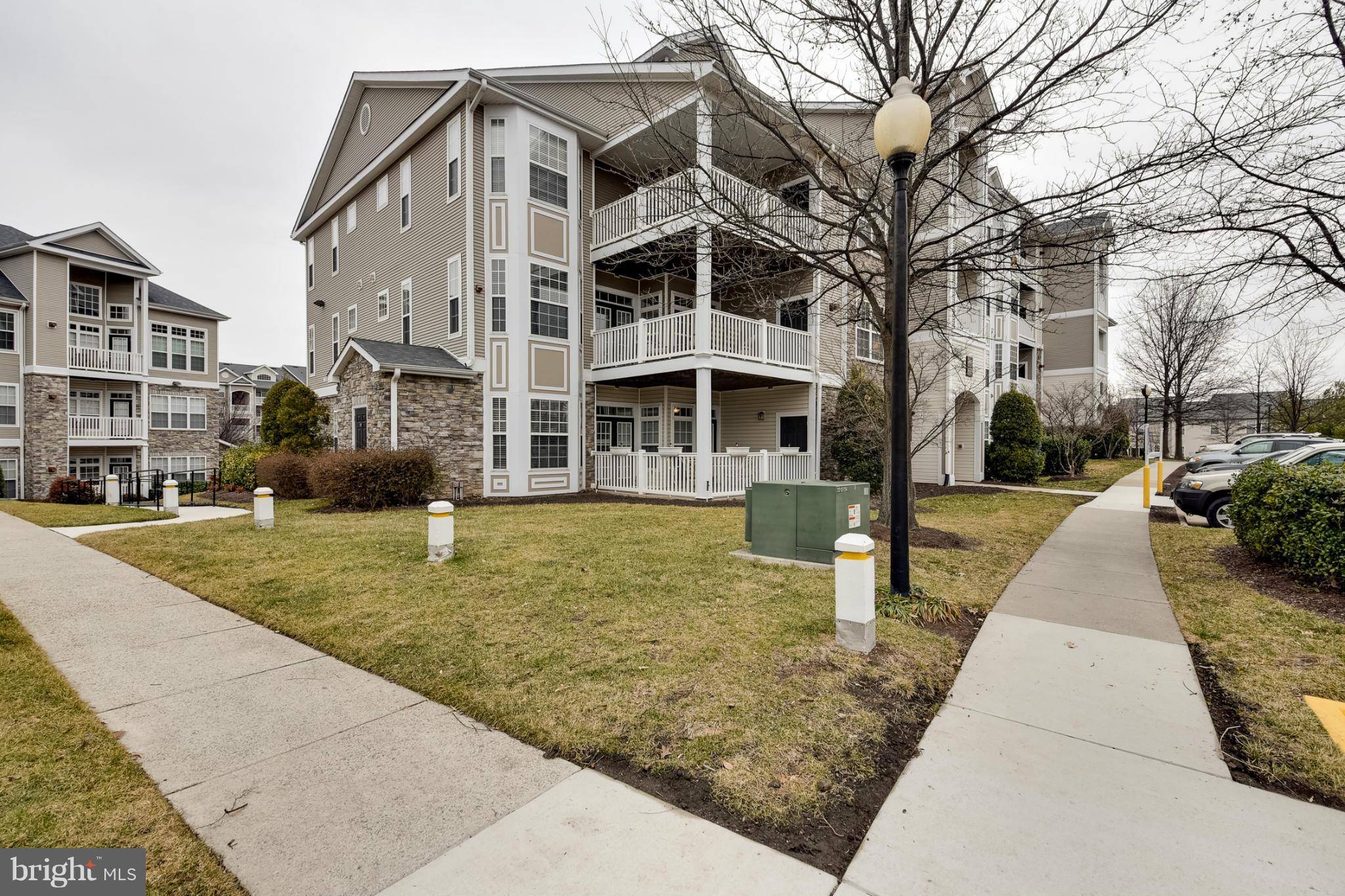 Leesburg, VA 20175,502 SUNSET VIEW TER SE #201