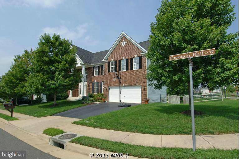 Leesburg, VA 20176,810 FOUNTAIN HALL CT NE