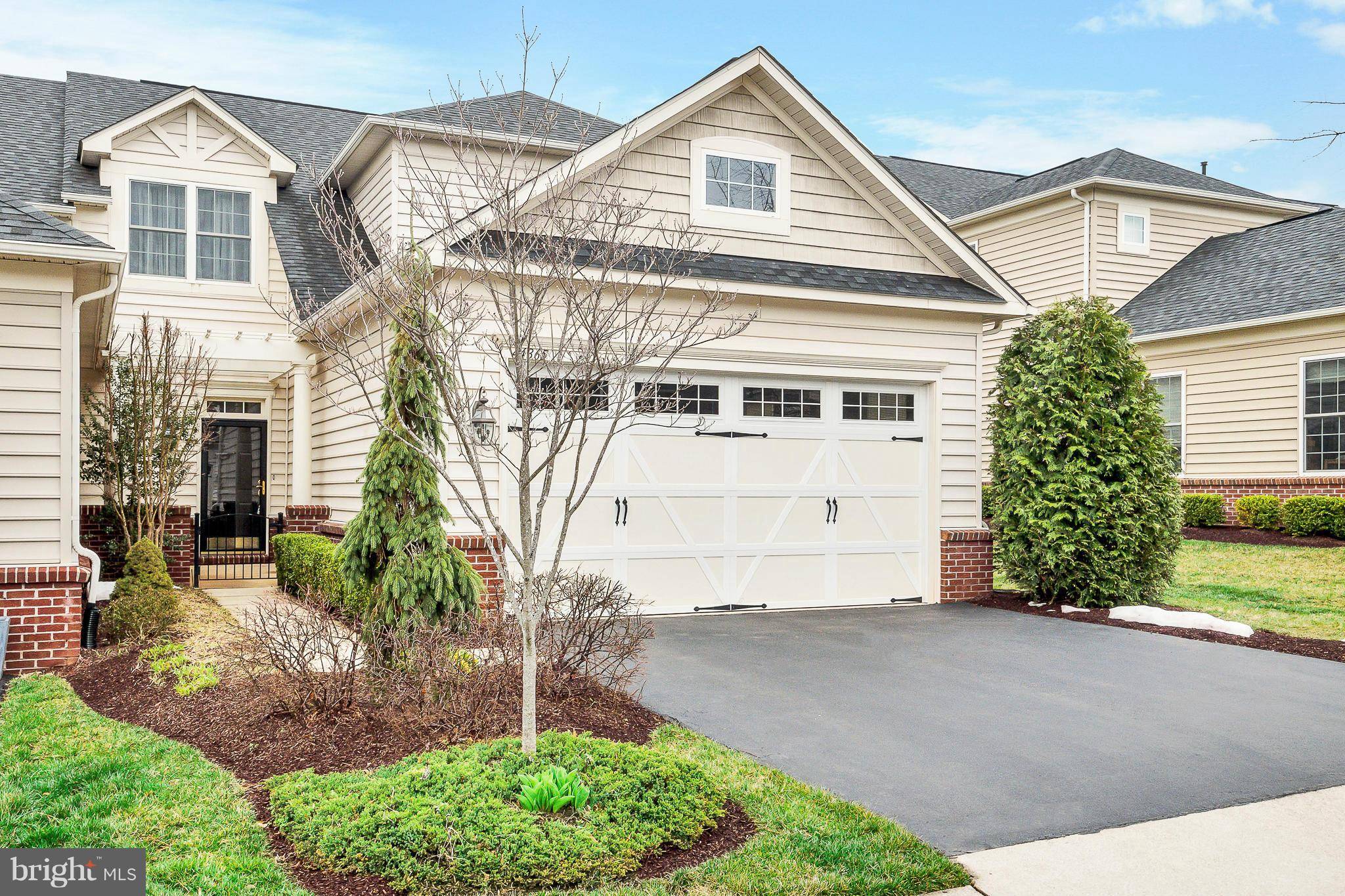 Ashburn, VA 20147,44365 MALTESE FALCON SQ