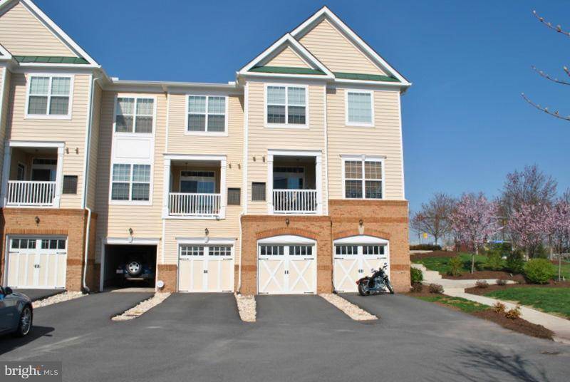 Ashburn, VA 20147,43860 HICKORY CORNER TER #113