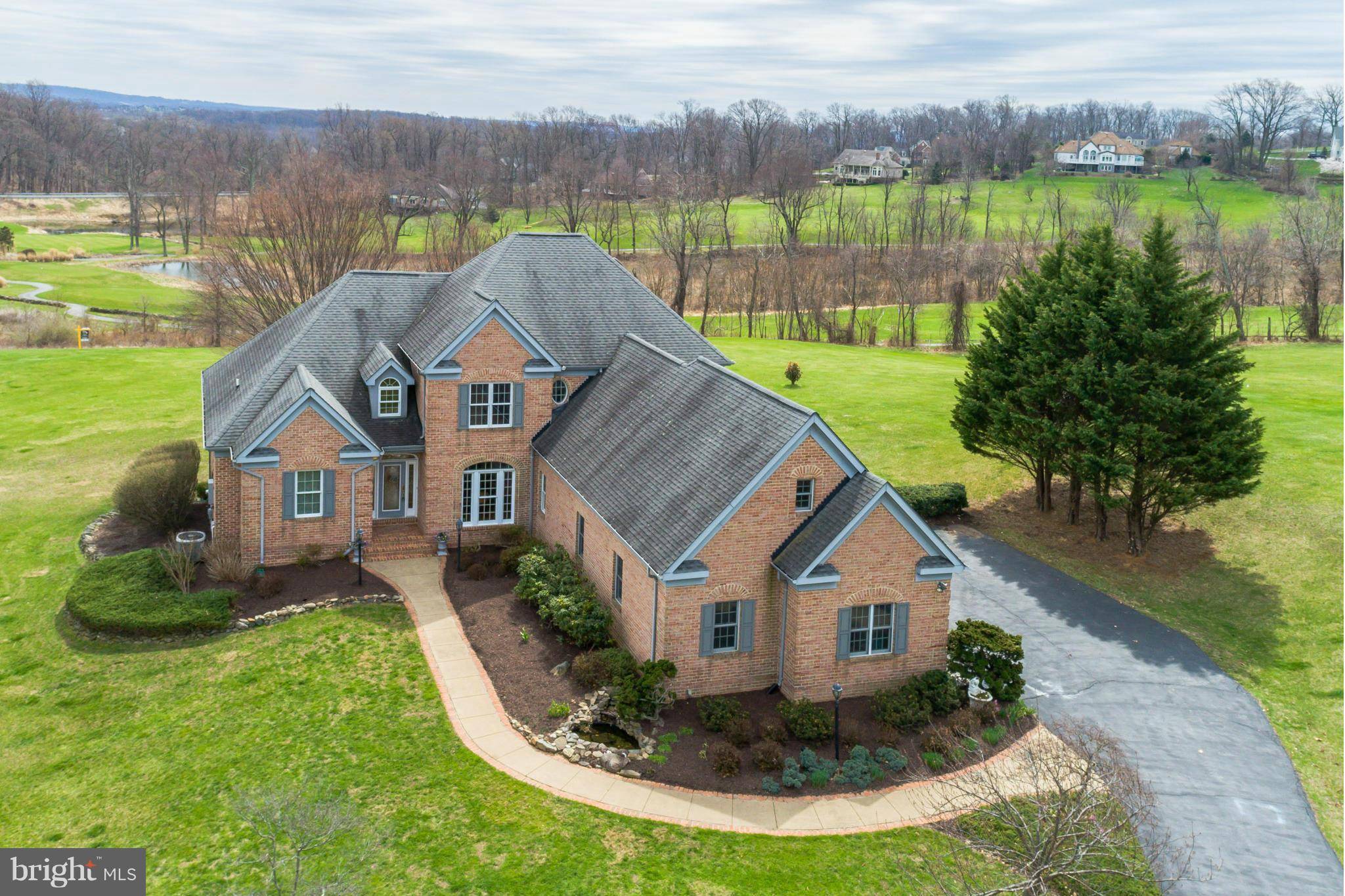 Round Hill, VA 20141,17900 STONELEIGH DR