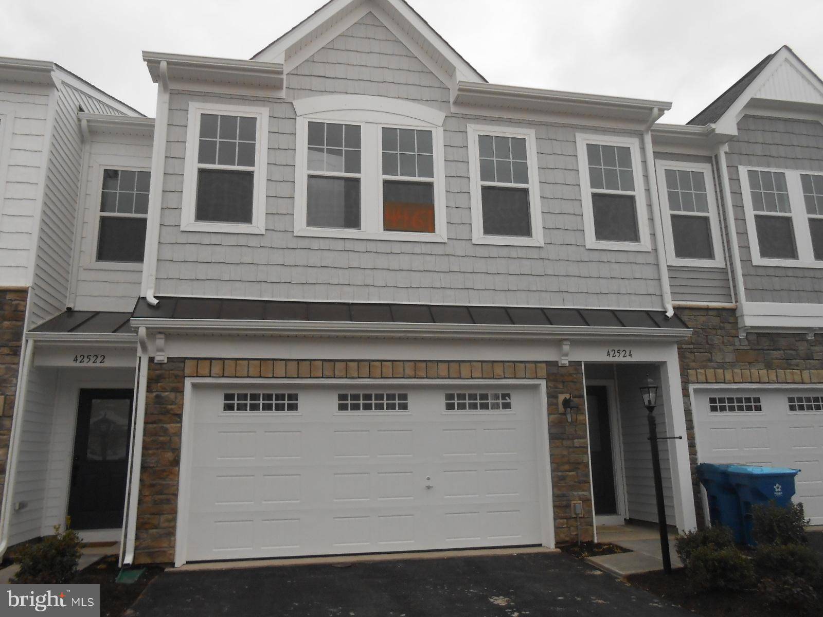 Ashburn, VA 20148,42524 BENFOLD SQ