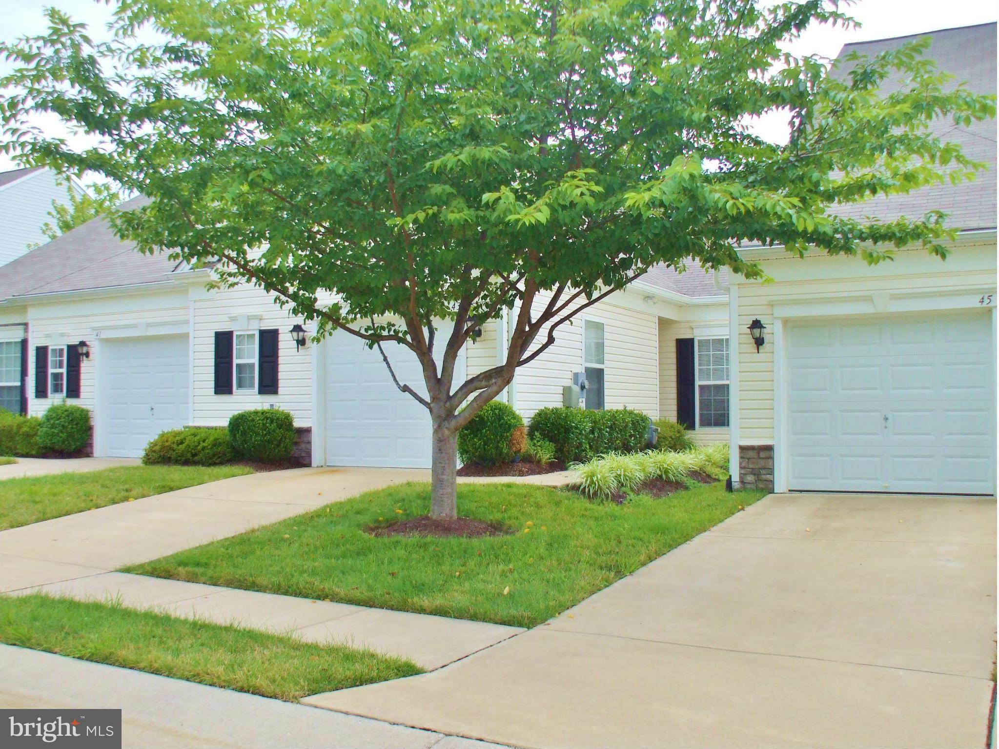 Fredericksburg, VA 22406,33 HIGHLANDER DR #42-2