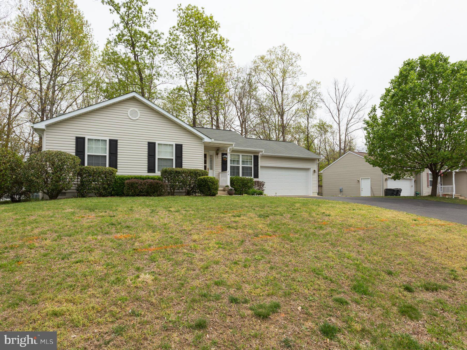 Fredericksburg, VA 22405,24 AMELIA CT