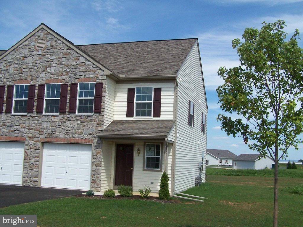 Palmyra, PA 17078,284 SOUTH VILLAGE CIR