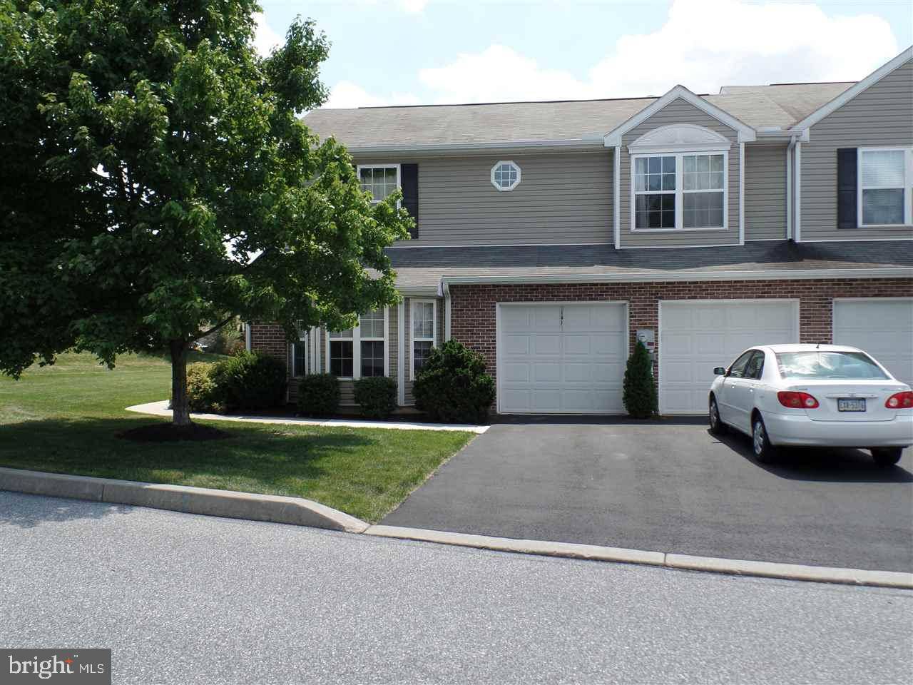 Hummelstown, PA 17036,141 KESTREL CT