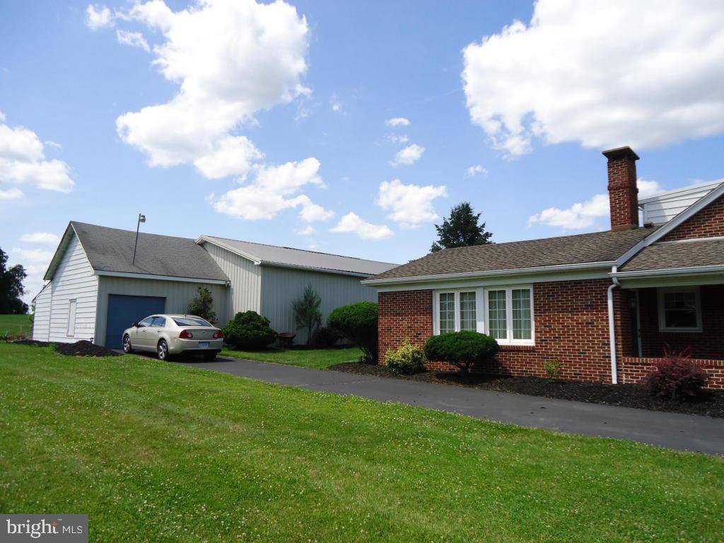 Annville, PA 17003,945 HOFFER RD