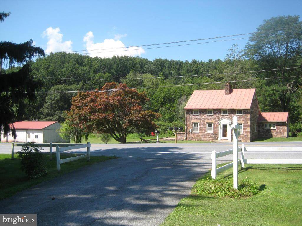 Newmanstown, PA 17073,4437 STIEGEL PIKE