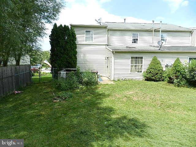 Dover, PA 17315,1627 CONDOR LN